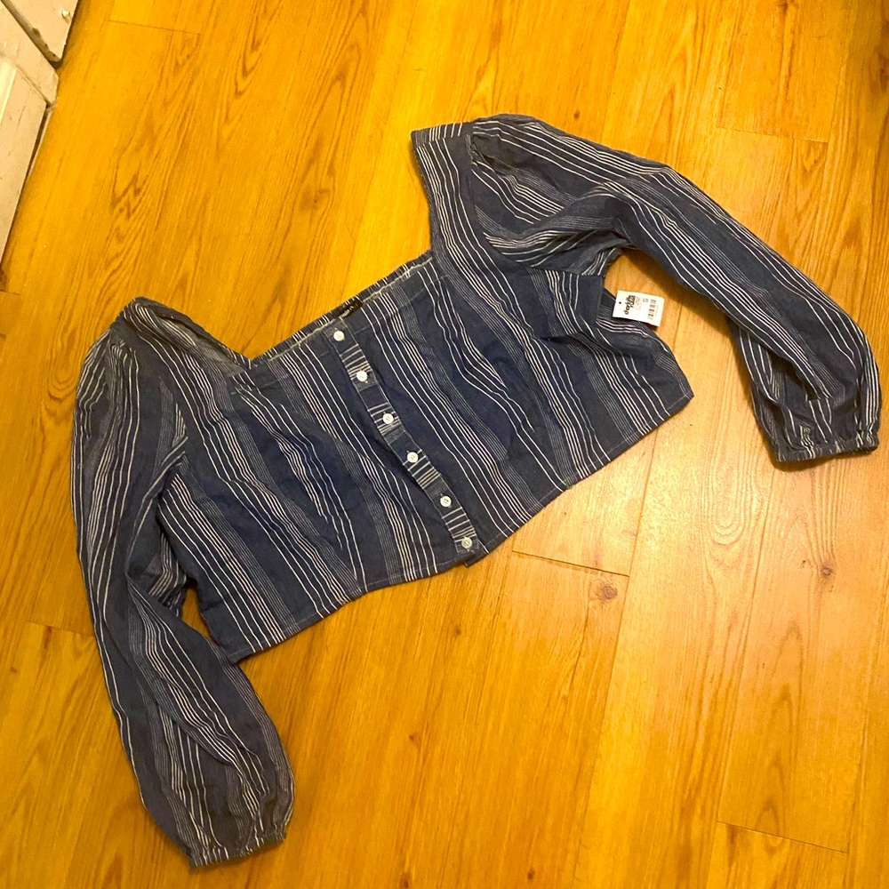 Denim crop top with square neckline brandnew